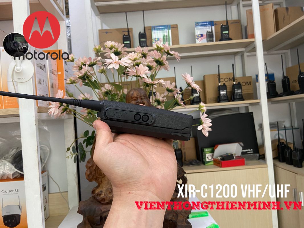 máy bộ đàm digital motorola xir-C1200 chính hãng