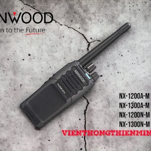 Máy Bộ đàm Kenwood NX-1300N-M là dòng bộ đàm kỹ thuật số đa giao thức được thiết kế hoạt động ở chức năng kỹ thuật số với giao thức NXDN - Dãy tần UHF